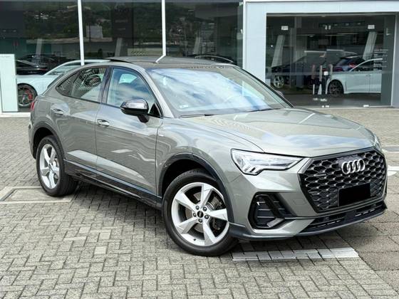 AUDI Q3 2.0 40 TFSI GASOLINA PERFORMANCE BLACK QUATTRO TIPTRONIC AUDI Q3 2.0 40 TFSI GASOLINA PERFORMANCE BLACK QUATTRO TIPTRONIC